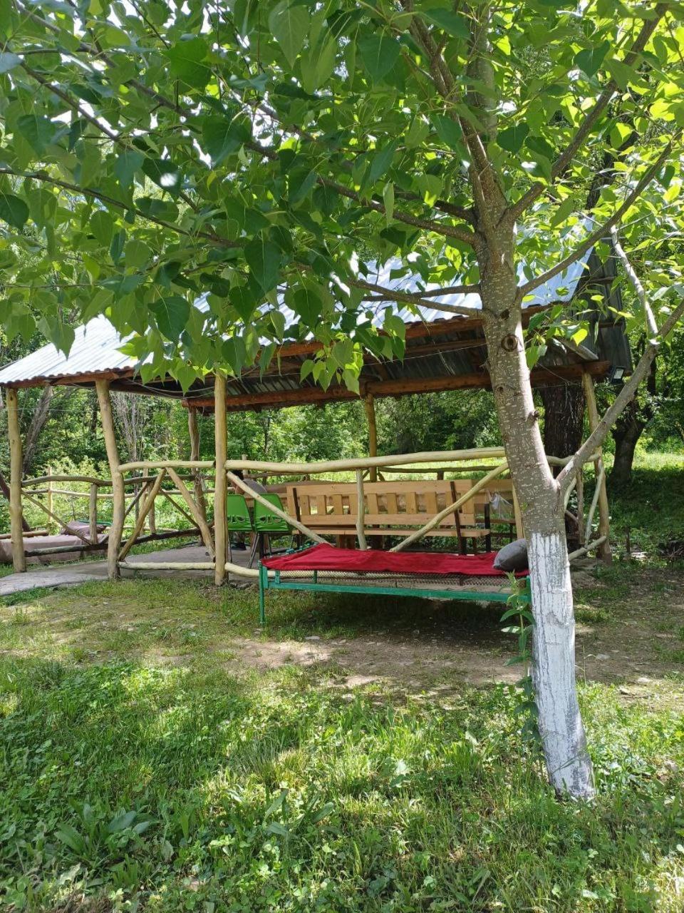 Basuta Guesthouse Kapan Buitenkant foto